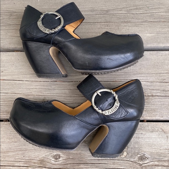 John Fluevog Leader Platform Mary Jane Heels Size 5.5 Black Worn Twice MSRP $499 - Picture 2 of 15